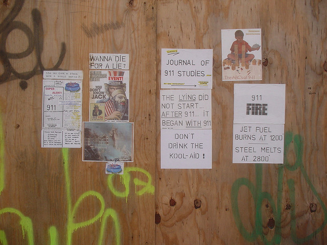 012213_Conspiracy Theorists_Fred vom Jupiter